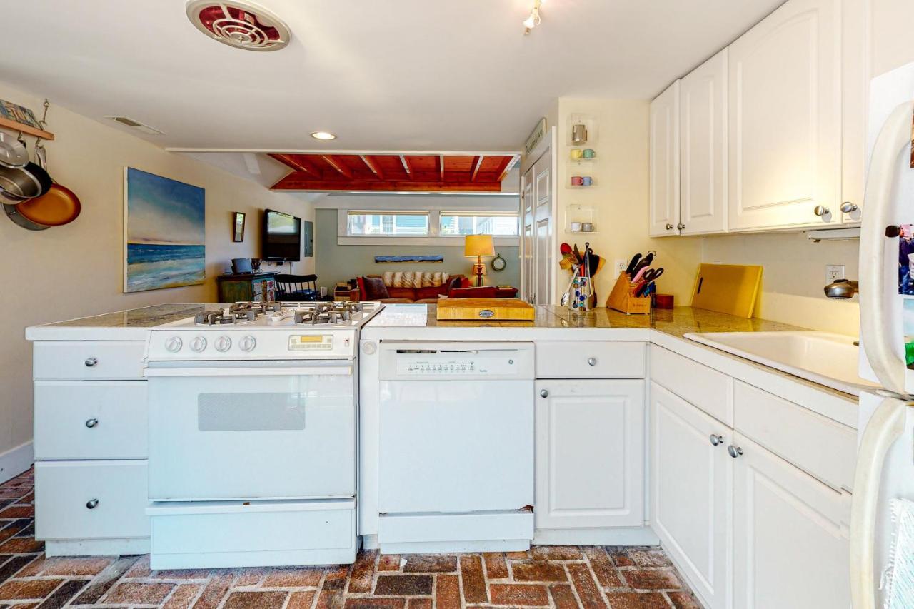 Appartement Toast Of P-Town à Provincetown Extérieur photo