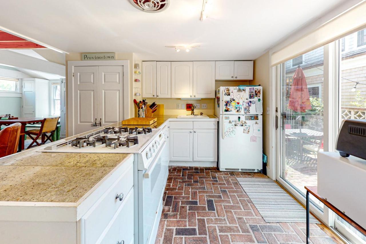 Appartement Toast Of P-Town à Provincetown Extérieur photo